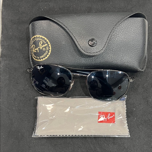 Used Ray-Ban Black Sunglasses with Case and Cloth - Picture 2 of 5